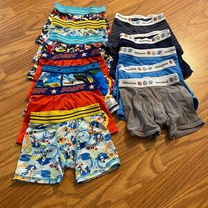 Boys underwear 4/5T sonic and fruit of the loom 12 pair